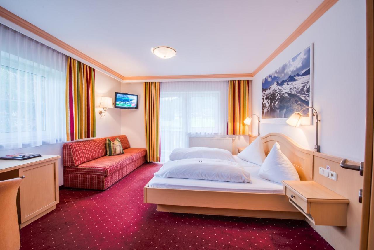 Hotel Grundlhof Bramberg am Wildkogel Exterior foto